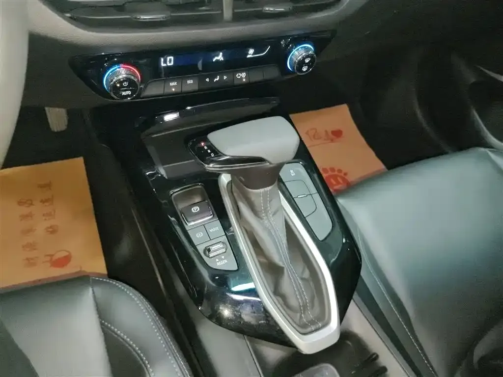 Chevrolet Menlo 2023 из CN, фото 6