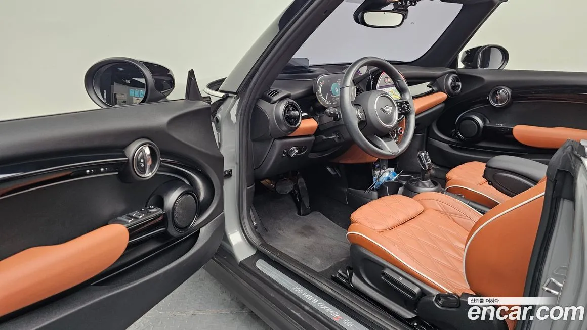 [object Object] Cooper Convertible 2022 из KR, фото 10