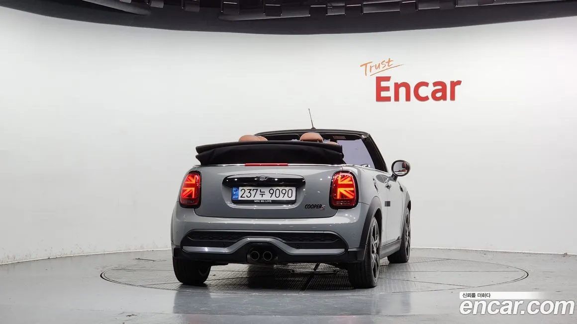 [object Object] Cooper Convertible 2022 из KR, фото 4