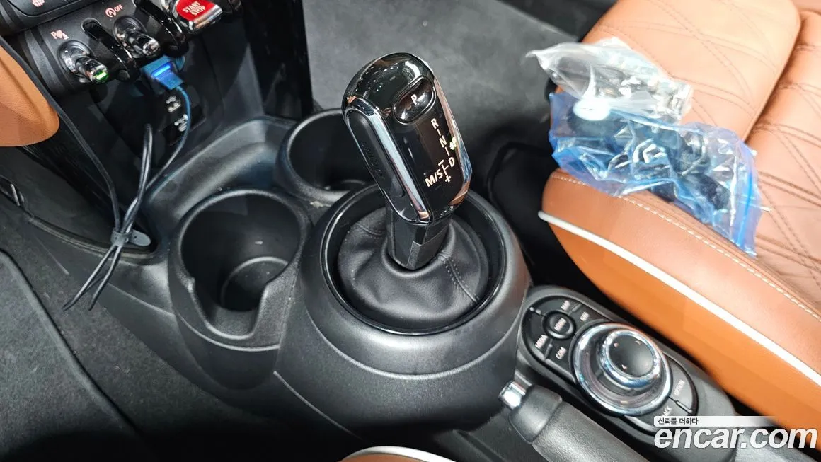 [object Object] Cooper Convertible 2022 из KR, фото 9