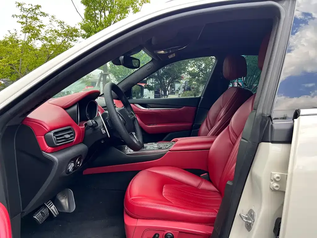 Maserati Levante 2021 из CN, фото 4