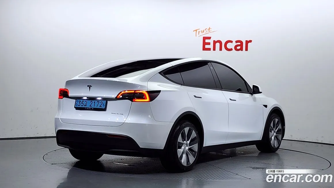 Tesla Model Y 2022 из KR, фото 2