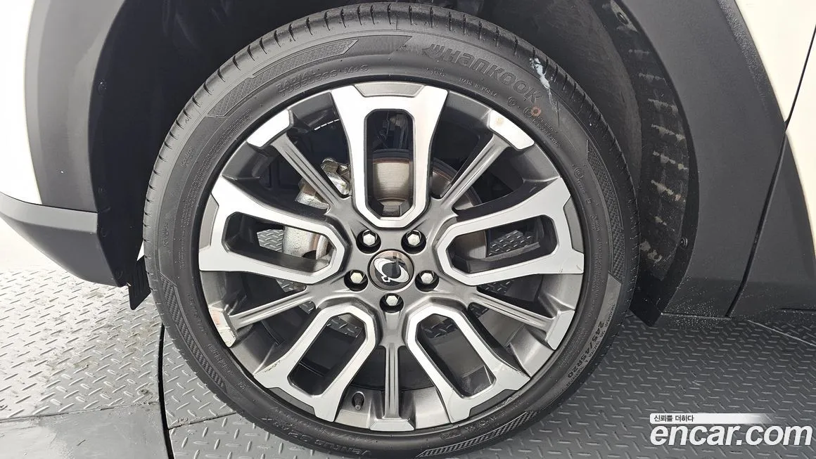 KG Mobility (Ssangyong) Torres 2024 из KR, фото 5