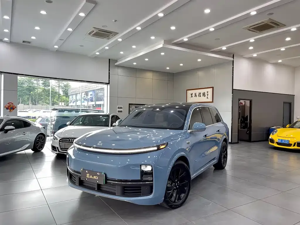 Li Auto Li L8 2023 из CN, фото 2