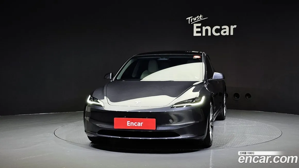 Tesla Model 3 2024 из KR, фото 3