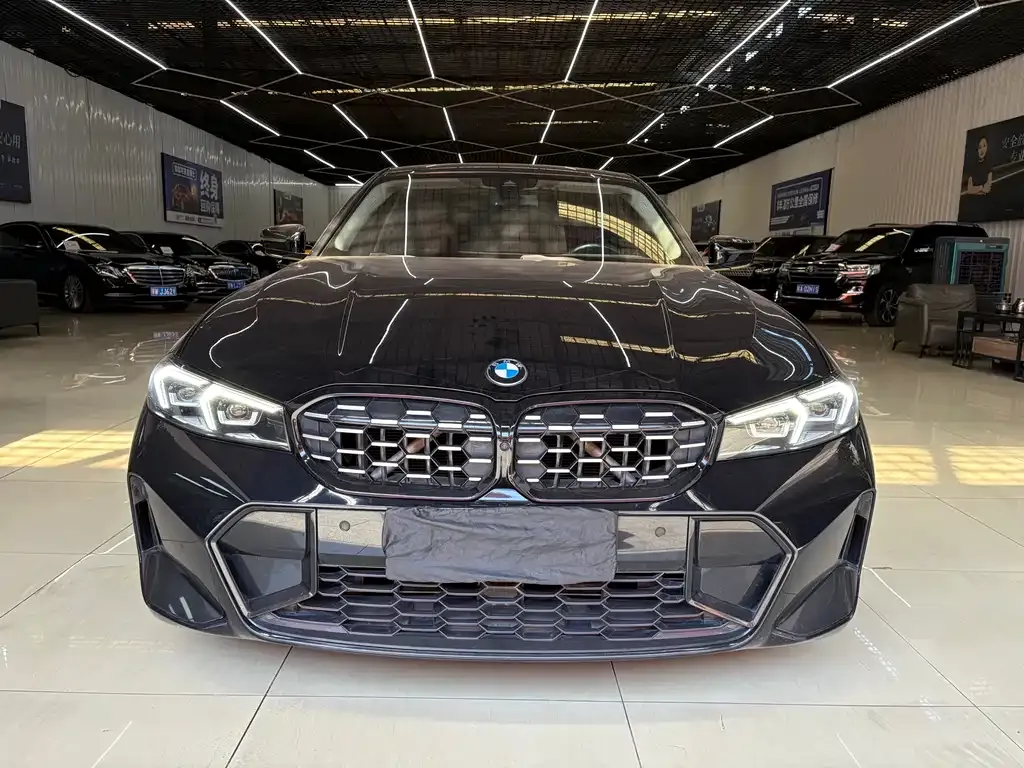 BMW 3 Series 2023 из CN, фото 2