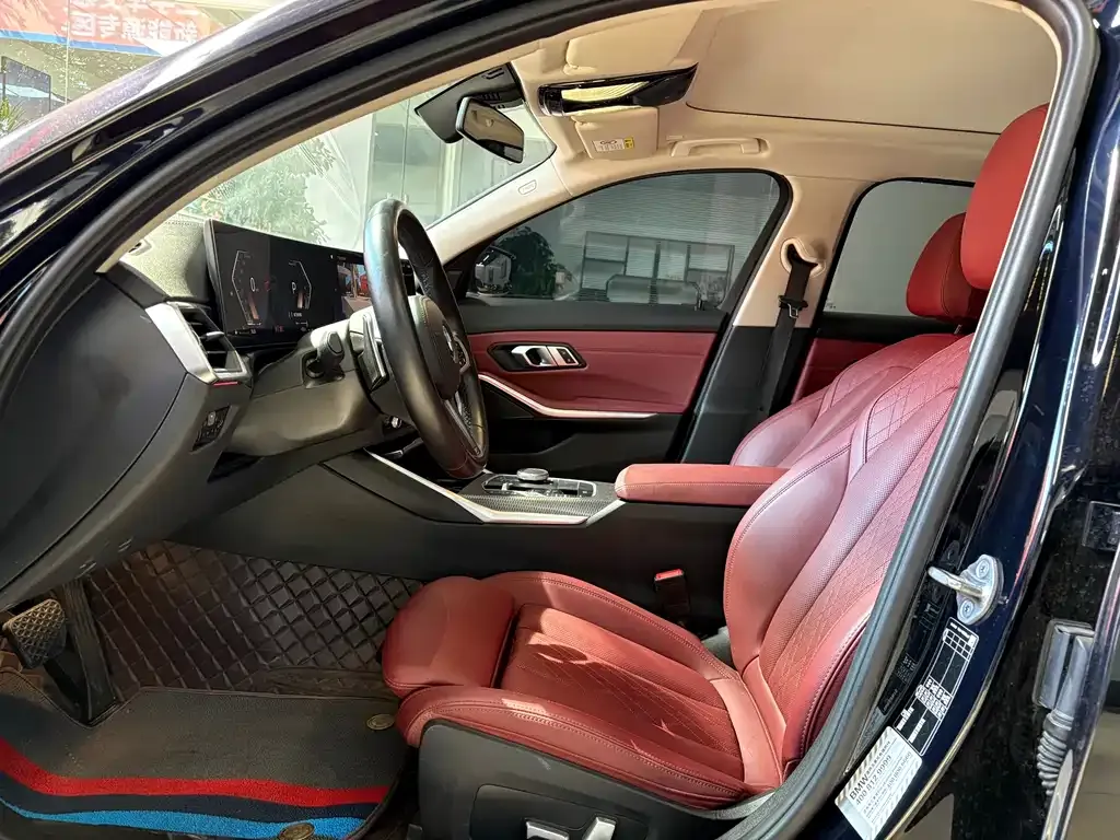 BMW 3 Series 2023 из CN, фото 7