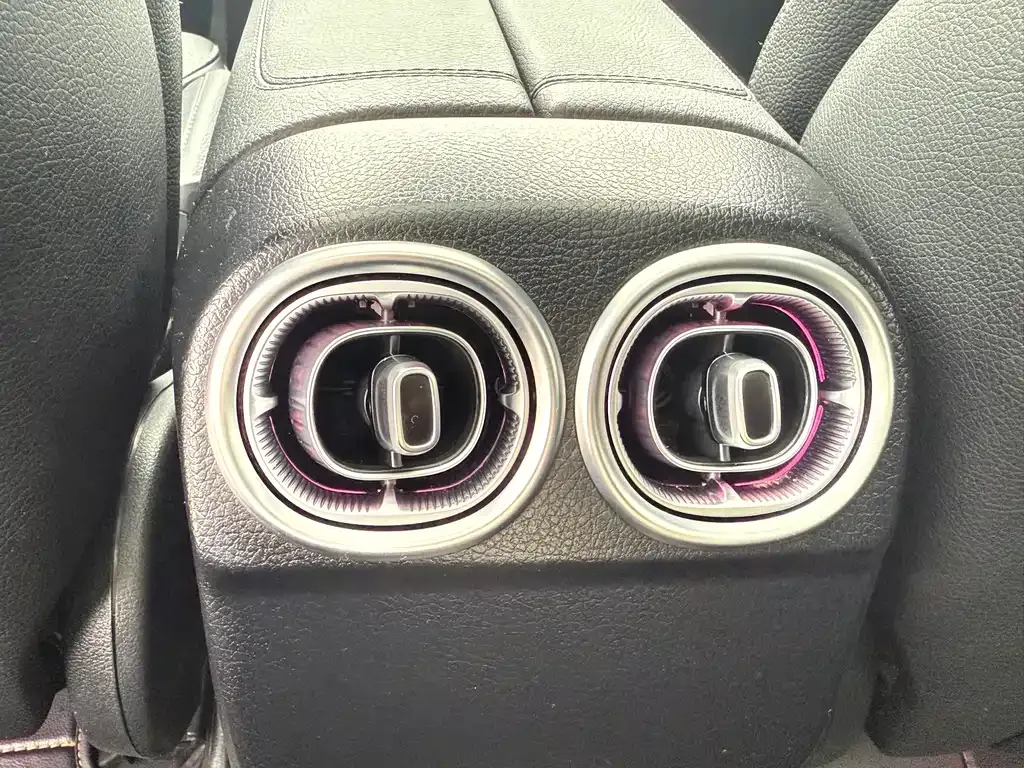 Mercedes-Benz C-Class 2023 из CN, фото 8