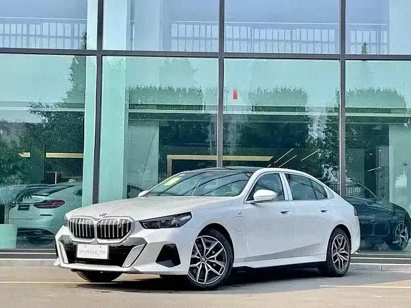 BMW i5 2024 из CN, фото 1