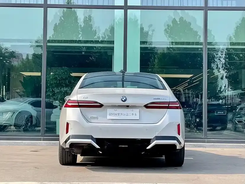 BMW i5 2024 из CN, фото 4
