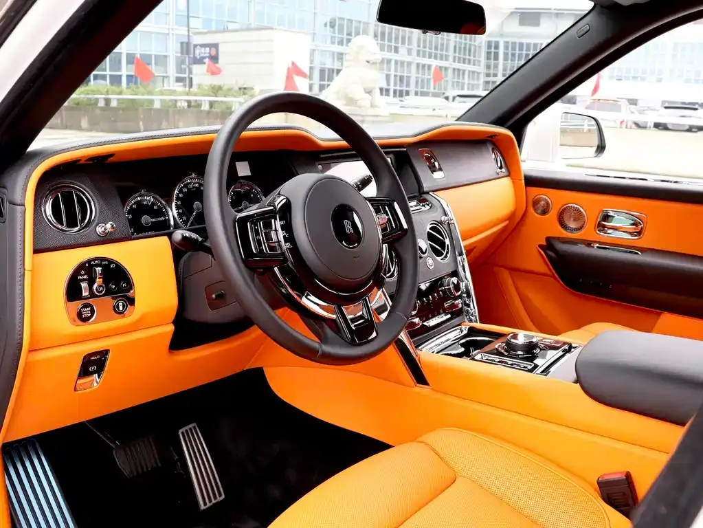 Rolls-Royce Cullinan 2021 из CN, фото 10