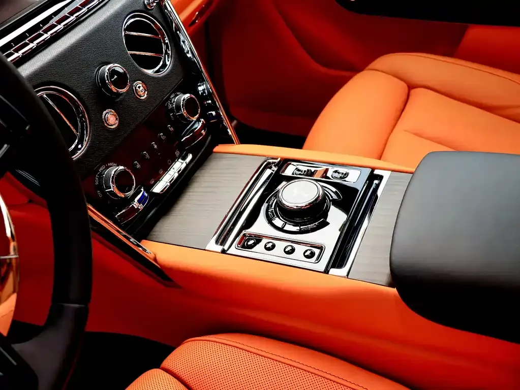 Rolls-Royce Cullinan 2021 из CN, фото 2