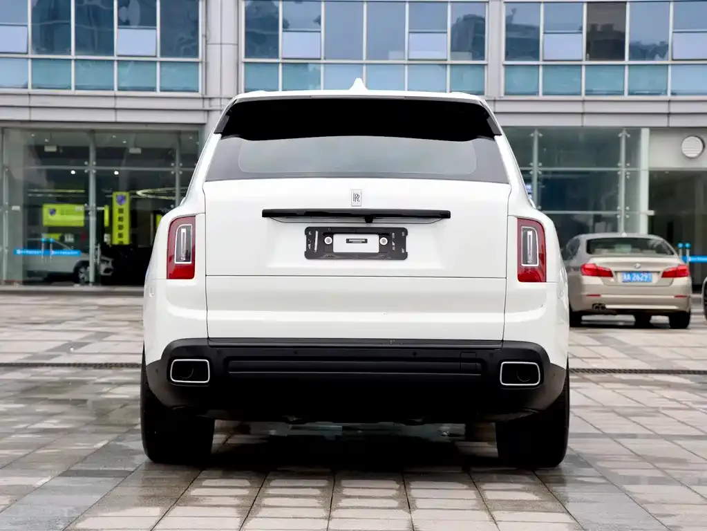 Rolls-Royce Cullinan 2021 из CN, фото 3