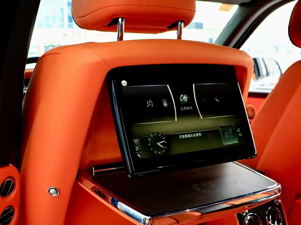 Rolls-Royce Cullinan 2021 из CN, фото 4