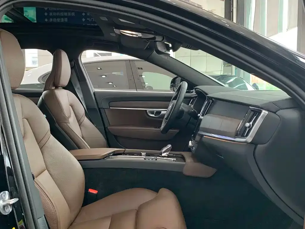 Volvo S90 2023 из CN, фото 10