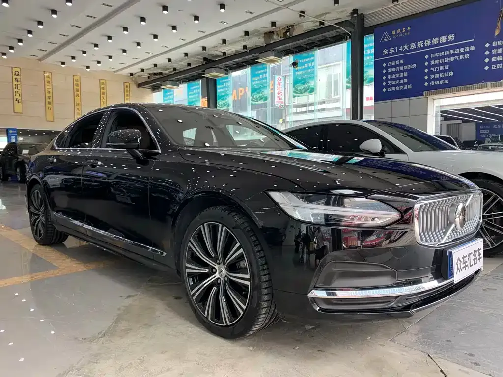Volvo S90 2023 из CN, фото 3