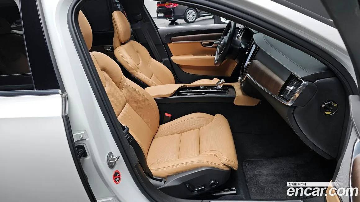 Volvo S90 2023 из KR, фото 10