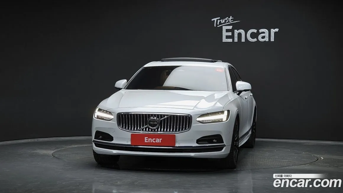 Volvo S90 2023 из KR, фото 3