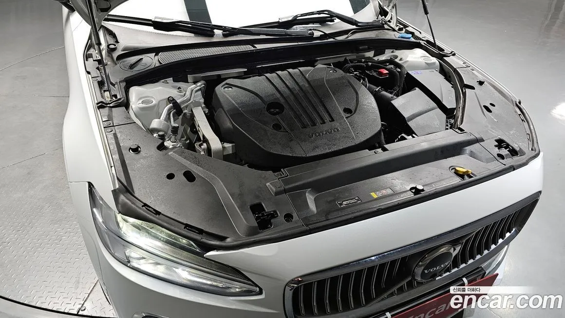 Volvo S90 2023 из KR, фото 6