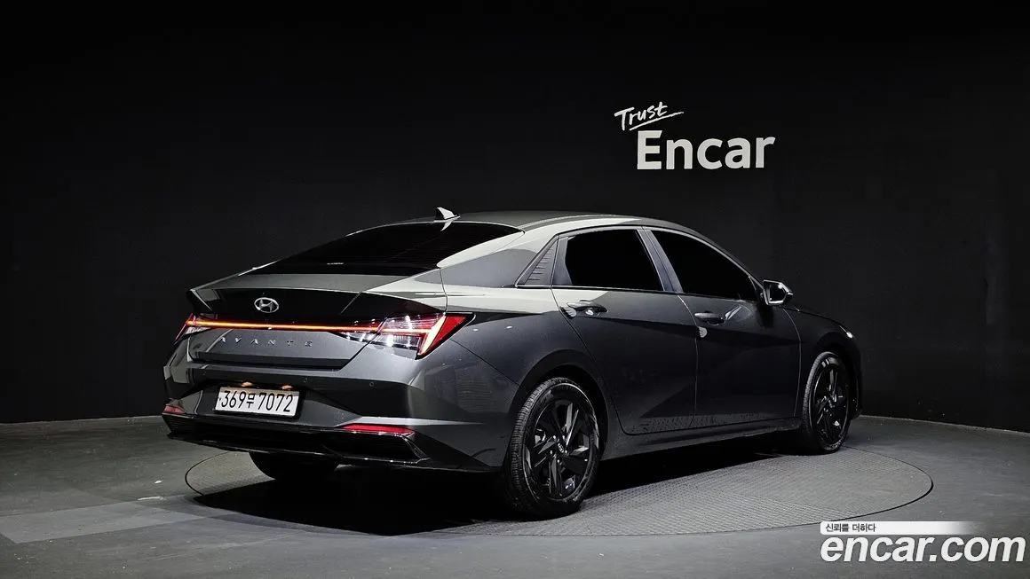 Hyundai AVANTE — фото 2