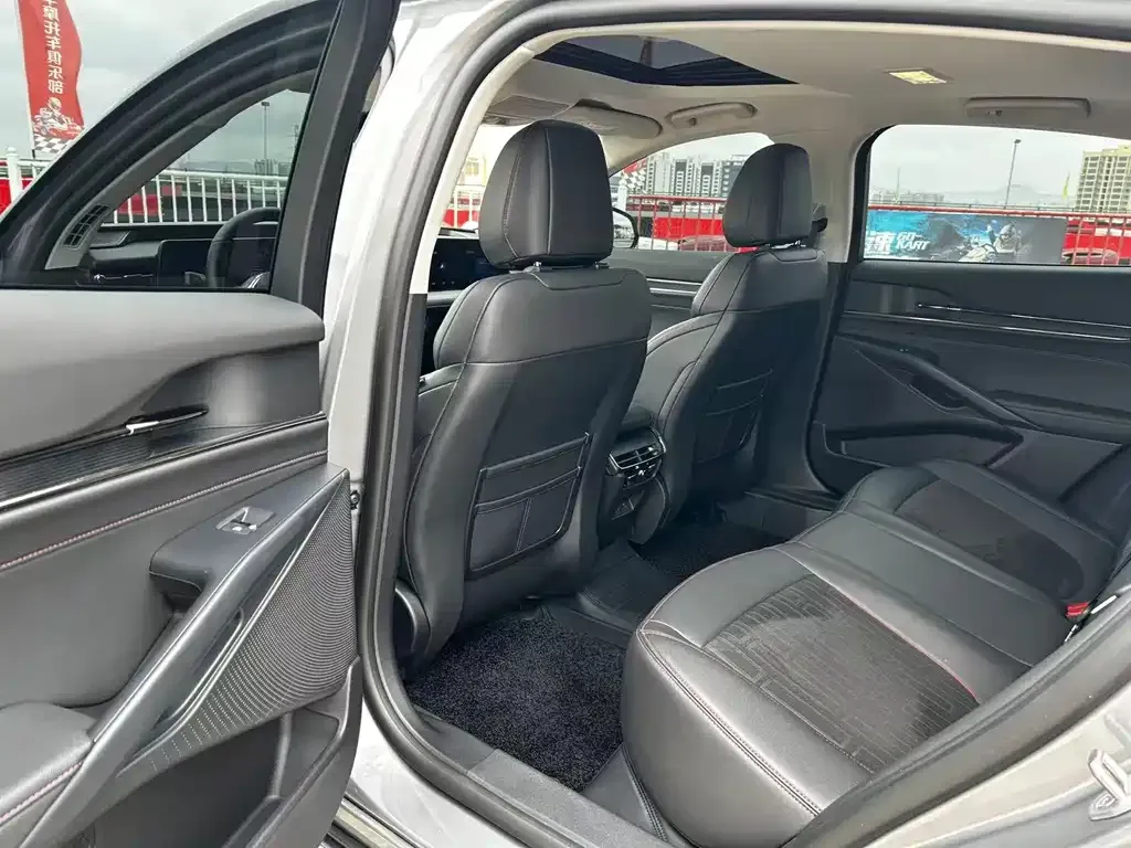 Ford Mondeo 2024 из CN, фото 9