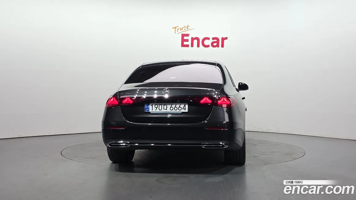 Mercedes-Benz E-Class 2024 из KR, фото 4