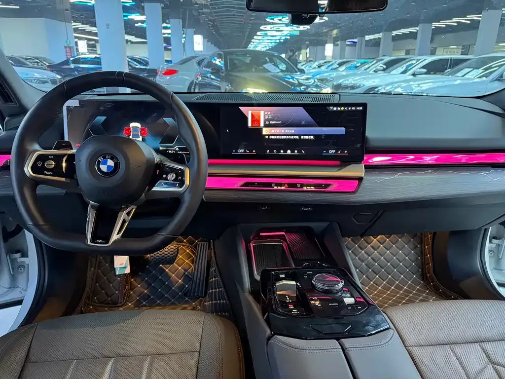 BMW 5 Series 2024 из CN, фото 5