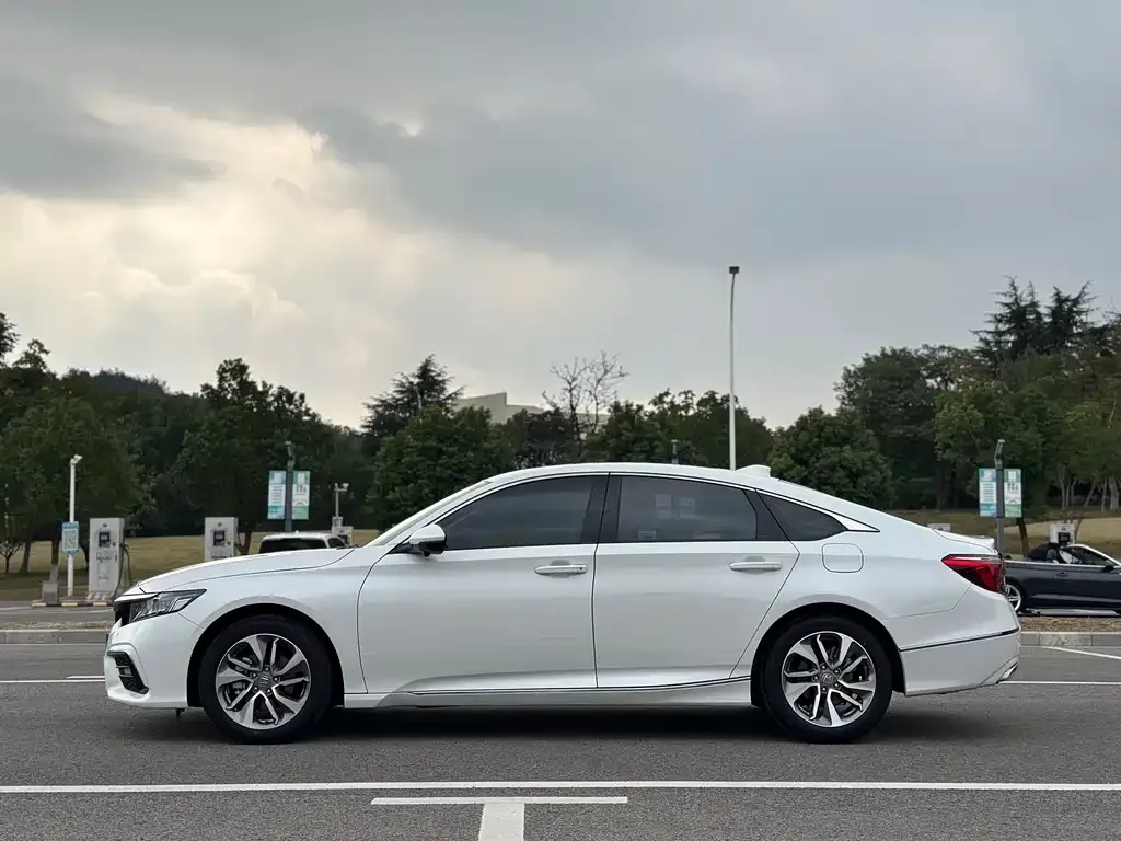 Honda Inspire 2021 из CN, фото 4