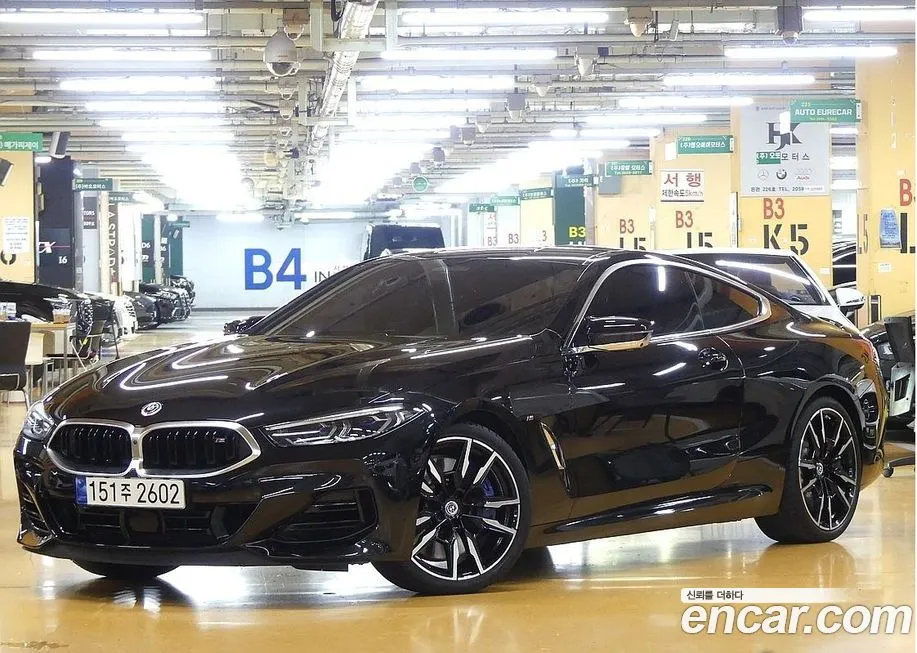 BMW 8-Series — фото 1