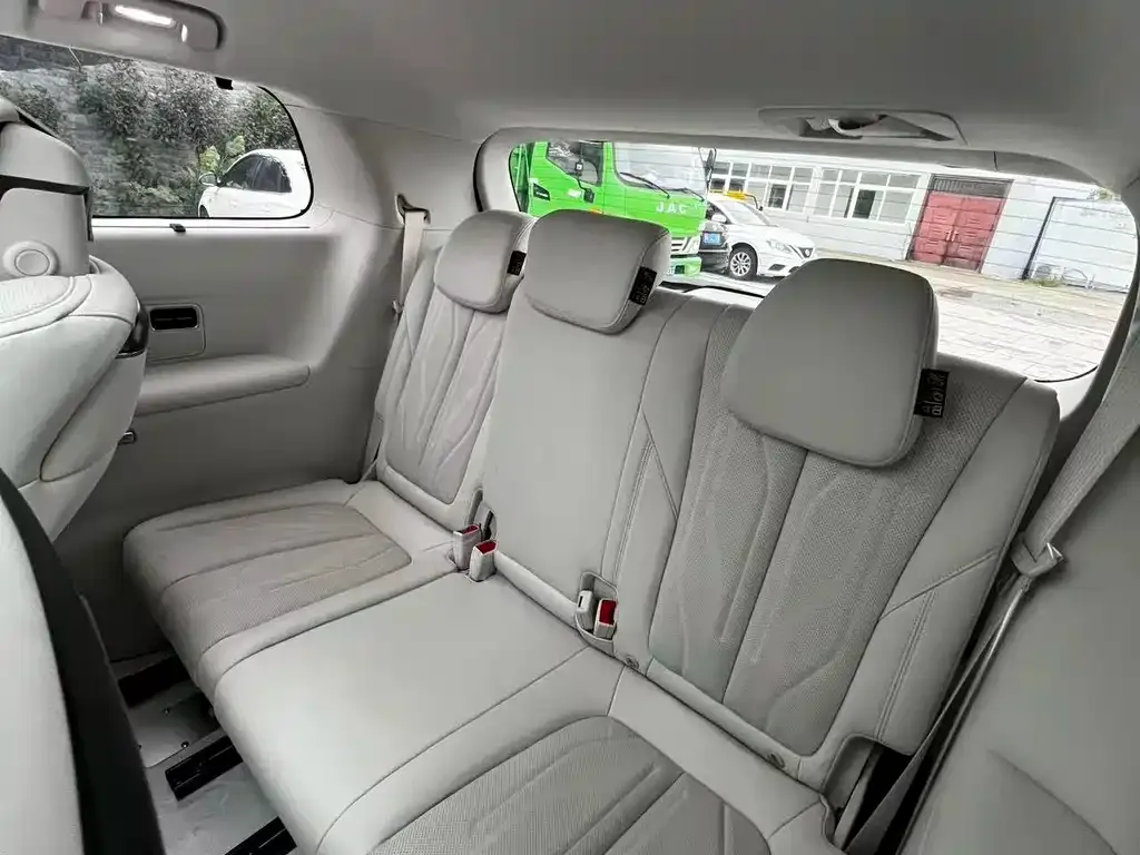 Buick GL8 Hybrid 2024 из CN, фото 8
