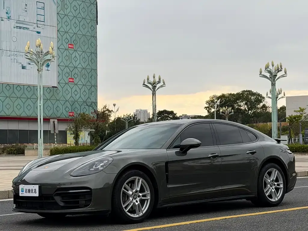 Porsche Panamera 2022 из CN, фото 1