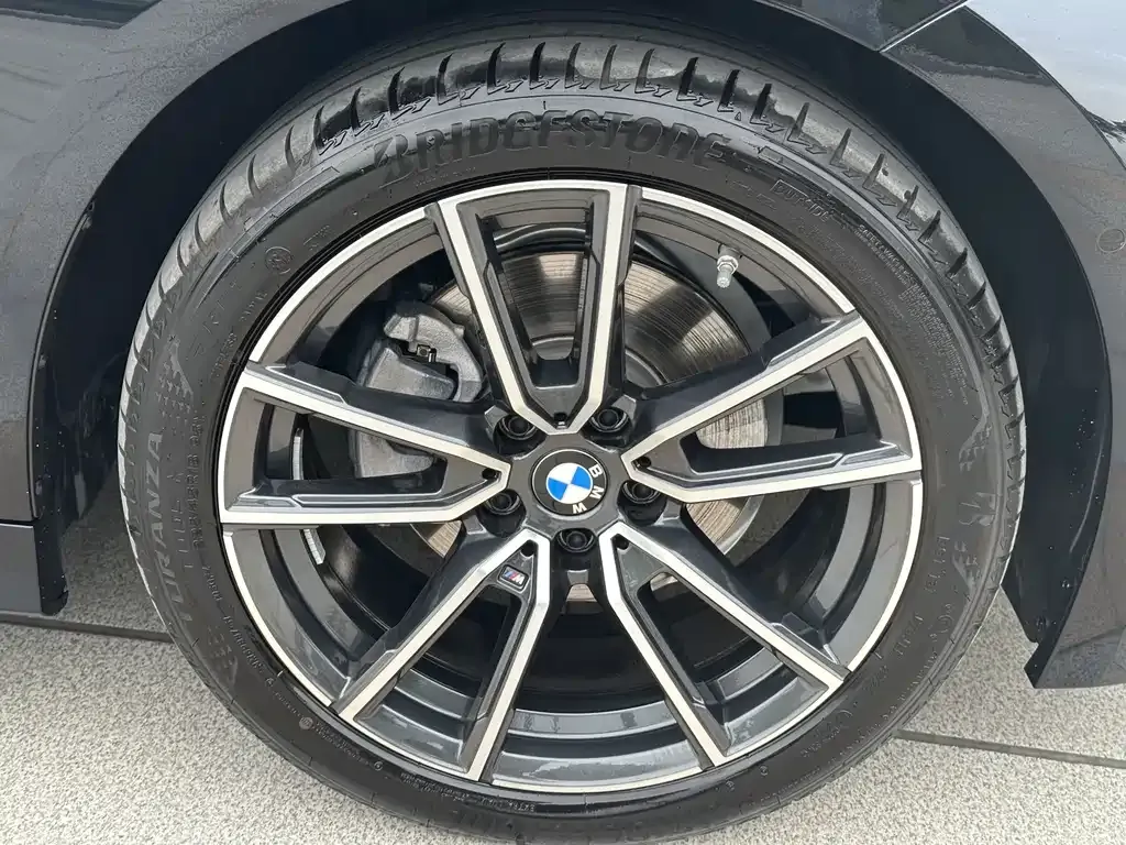 BMW 3 Series 2025 из CN, фото 8
