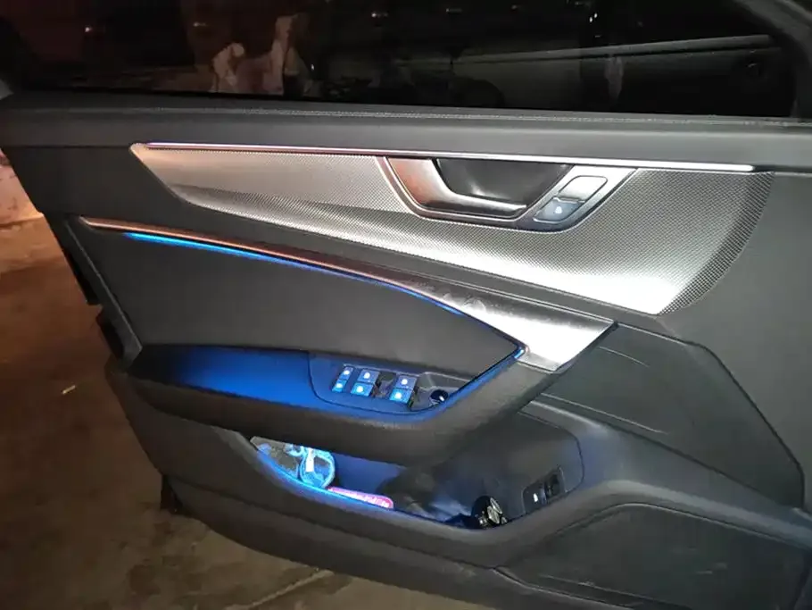 Audi A6L 2023 из CN, фото 7