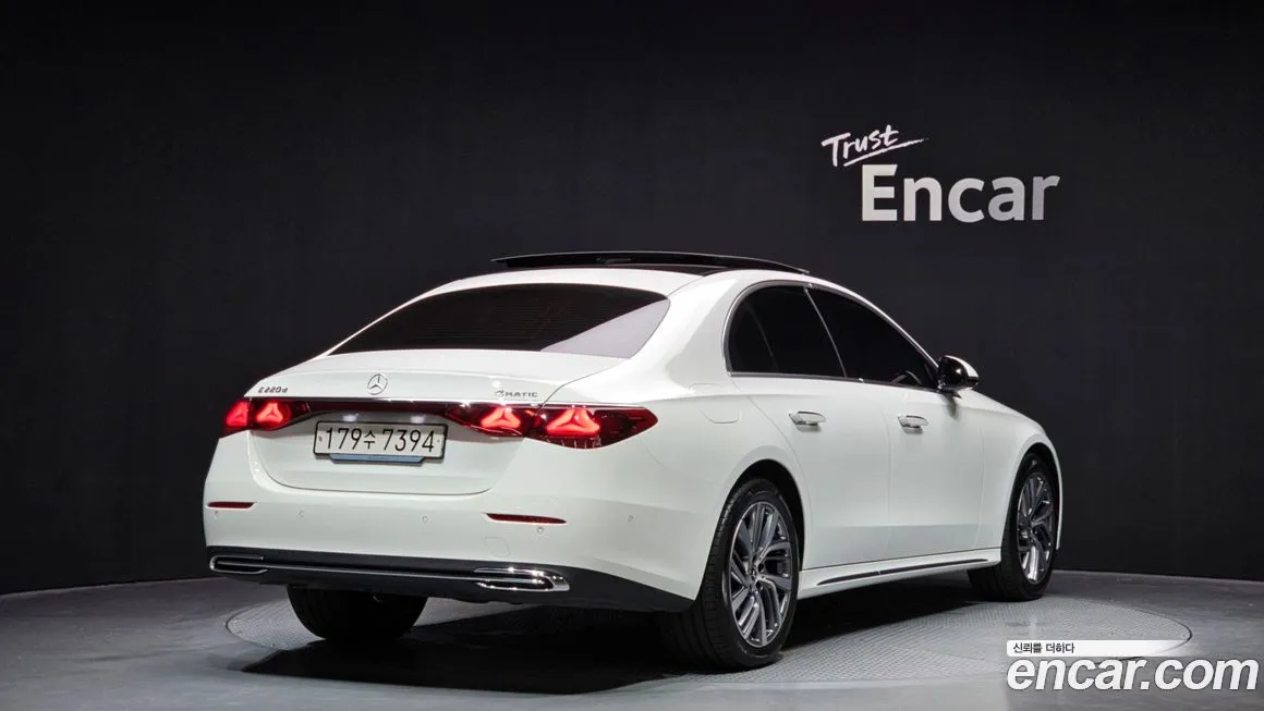 Mercedes-Benz E-Class 2024 из KR, фото 2