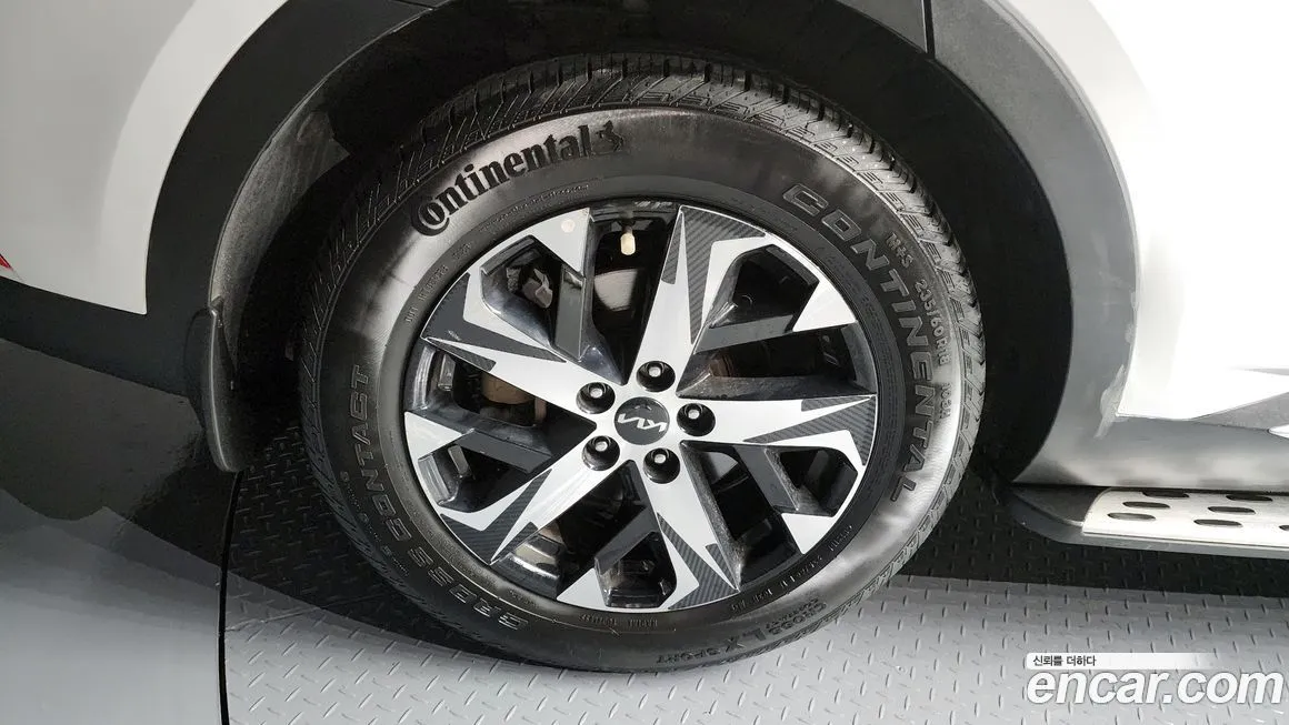 Kia Sorento — фото 5