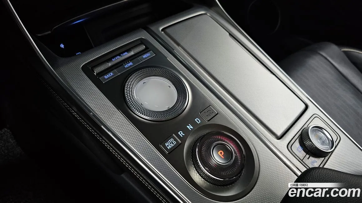 Genesis GV80 — фото 9