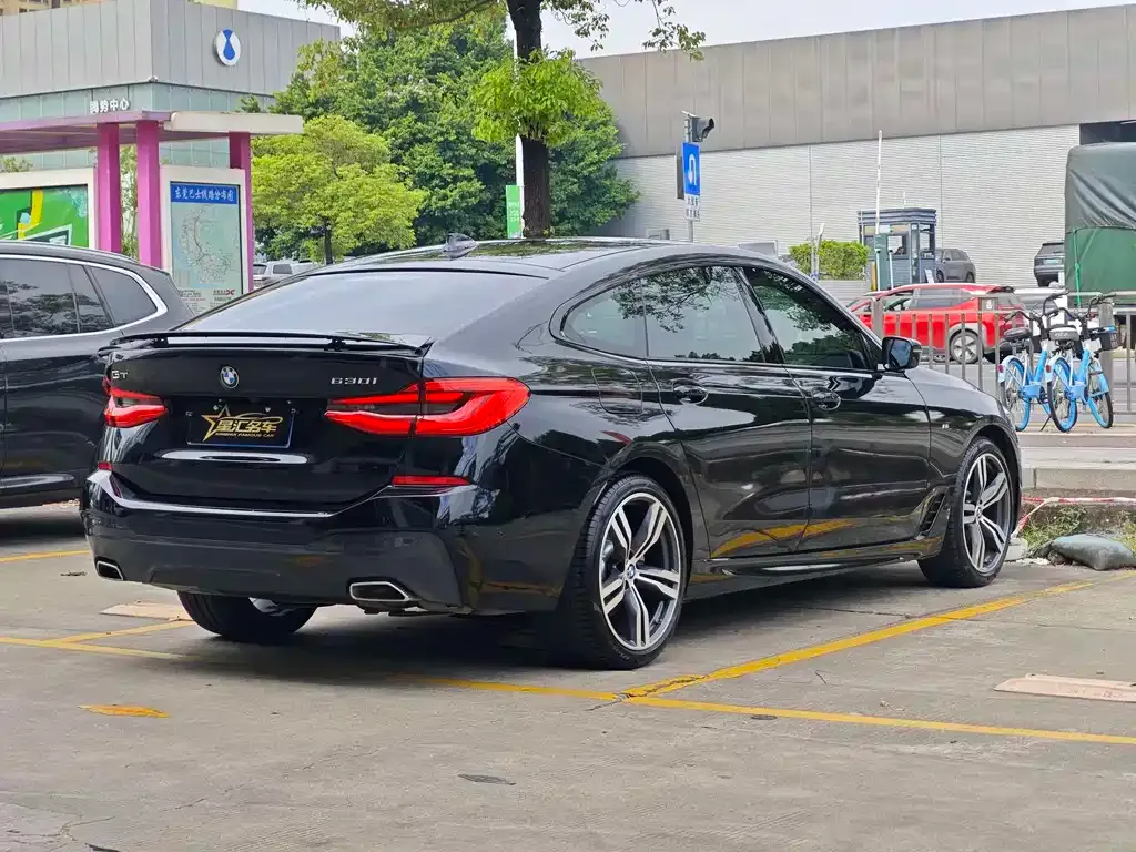 BMW 6 Series GT — фото 10