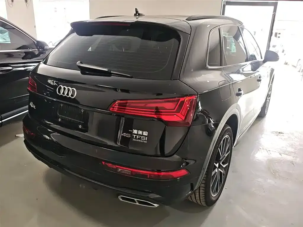 Audi Q5L 2024 из CN, фото 7