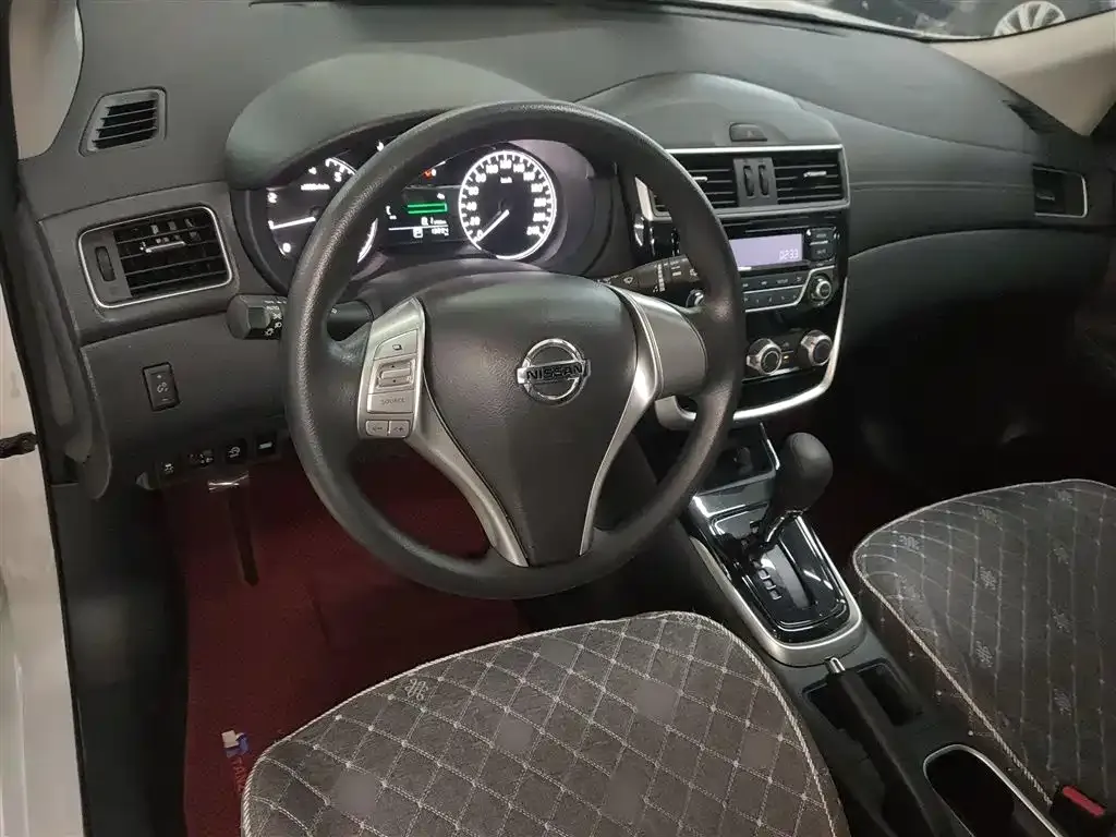 Nissan Tiida 2024 из CN, фото 10