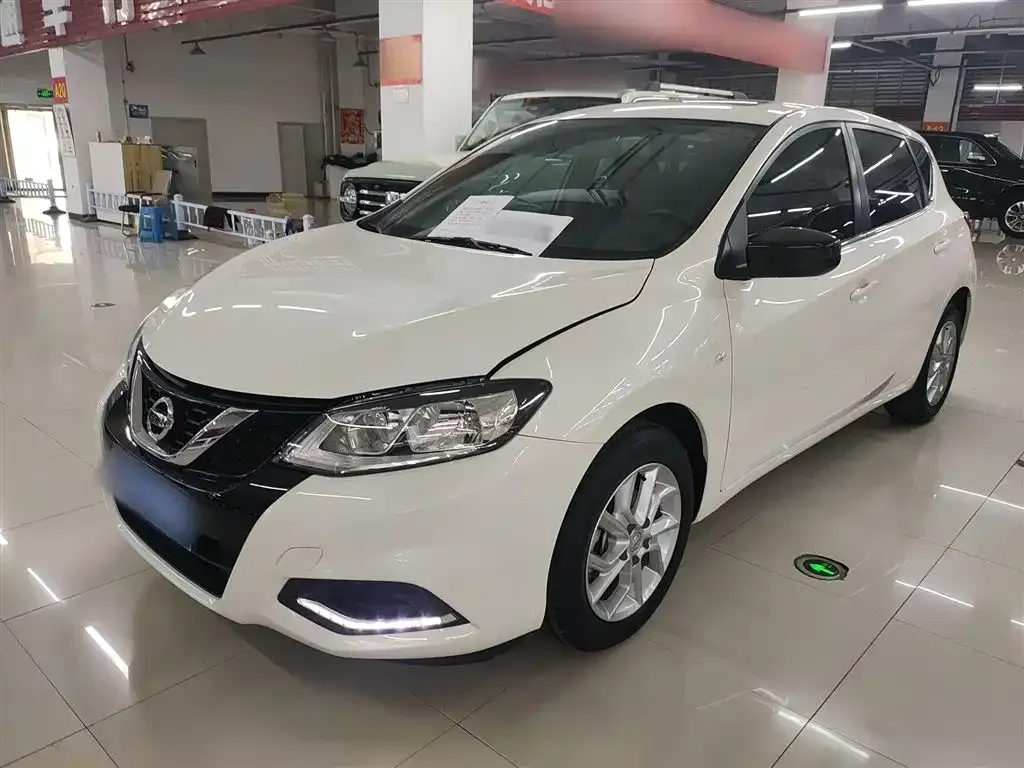 Nissan Tiida 2024 из CN, фото 2