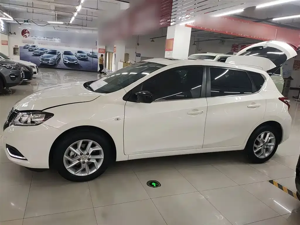 Nissan Tiida 2024 из CN, фото 5