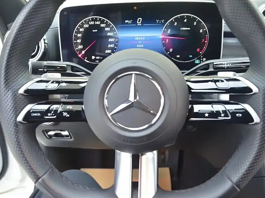 Mercedes-Benz C-Class 2024 из CN, фото 8