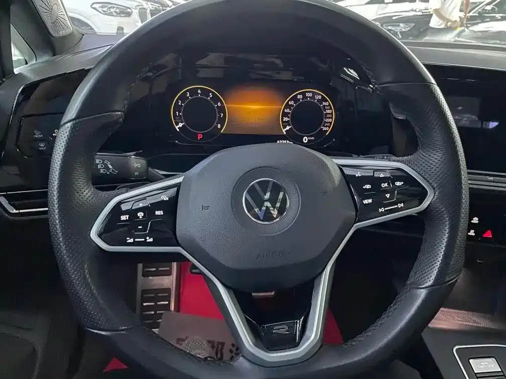 Volkswagen Golf 2022 из CN, фото 6