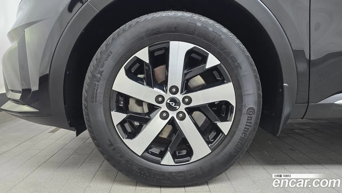 Kia Sorento — фото 5