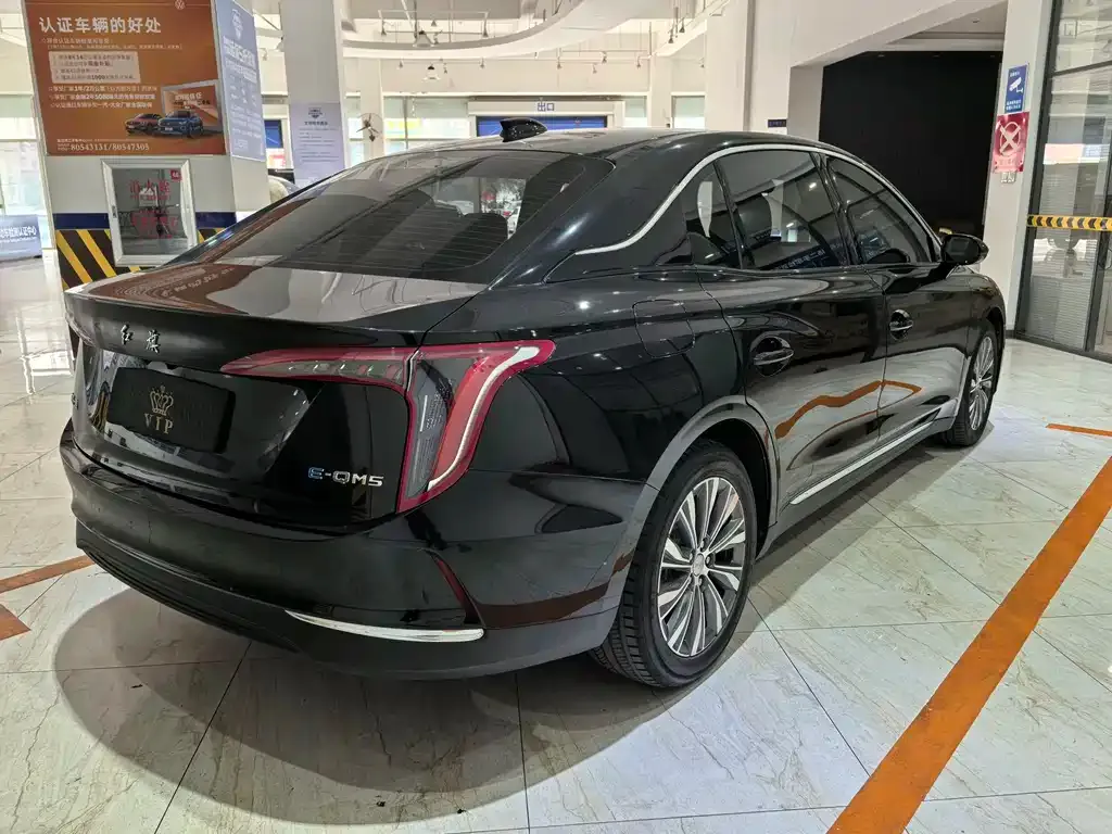 Hongqi E-QM5 — фото 4