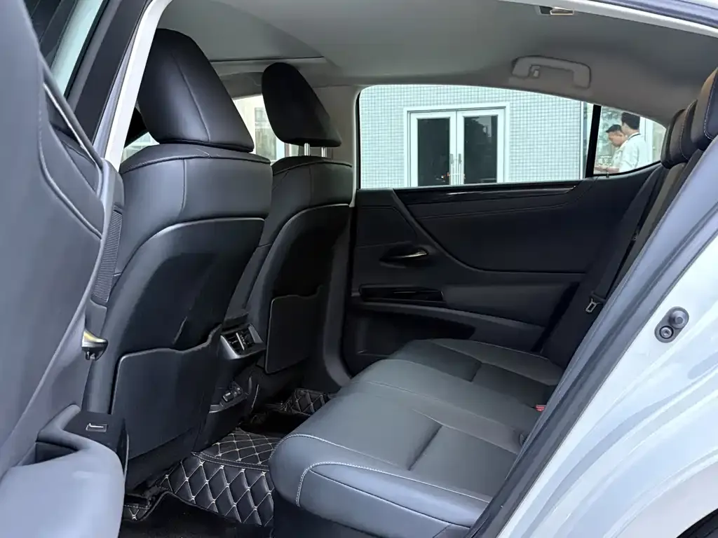 Lexus ES 2021 из CN, фото 5