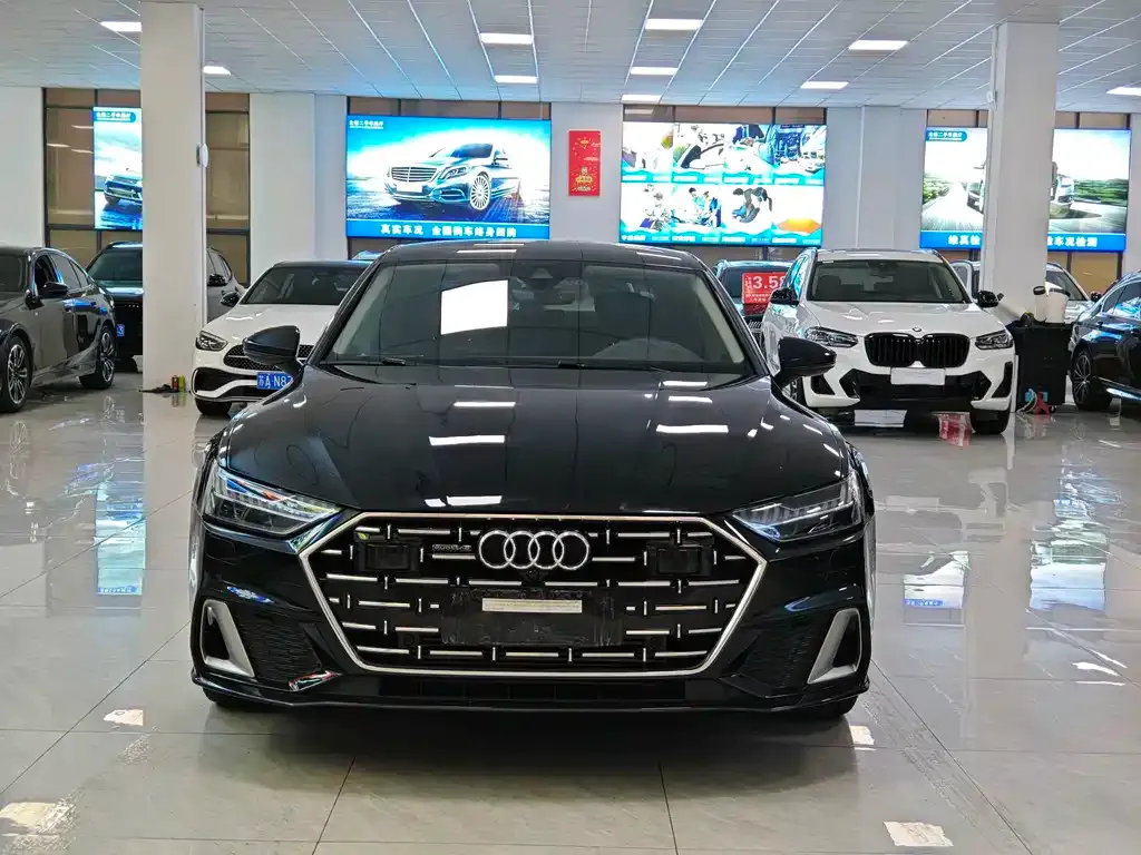 Audi A7L 2024 из CN, фото 2