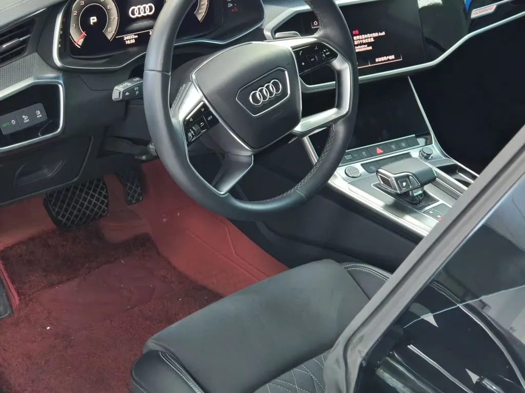 Audi A7L 2024 из CN, фото 6
