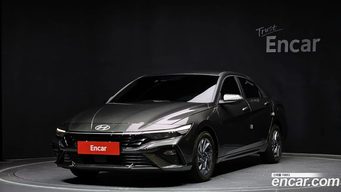 Hyundai AVANTE — фото 1