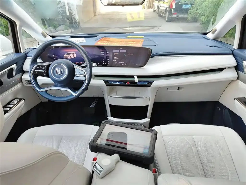 Buick GL8 Hybrid 2024 из CN, фото 10